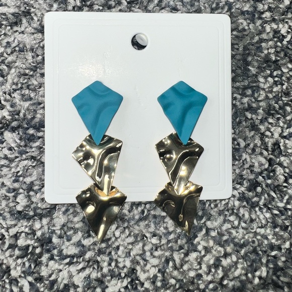 ~SOLD~ - Picture 2 of 5